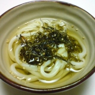 きざみ昆布とうどんのお茶漬け風